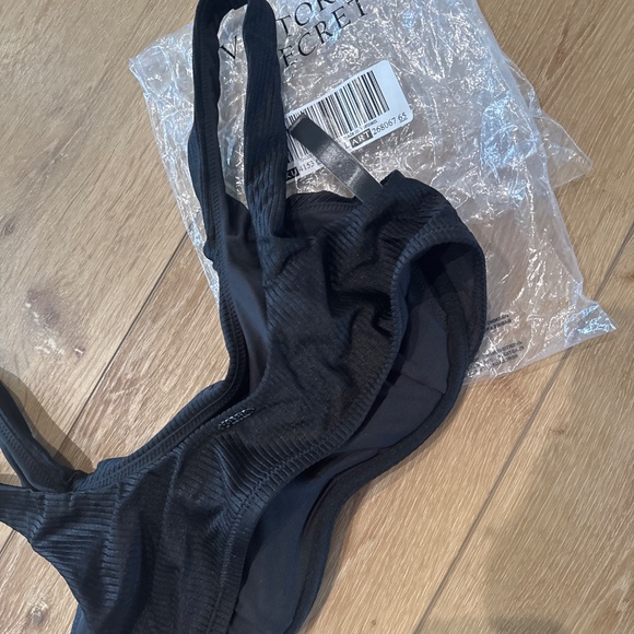 VS PINK BIKINI TOP - Picture 2 of 3